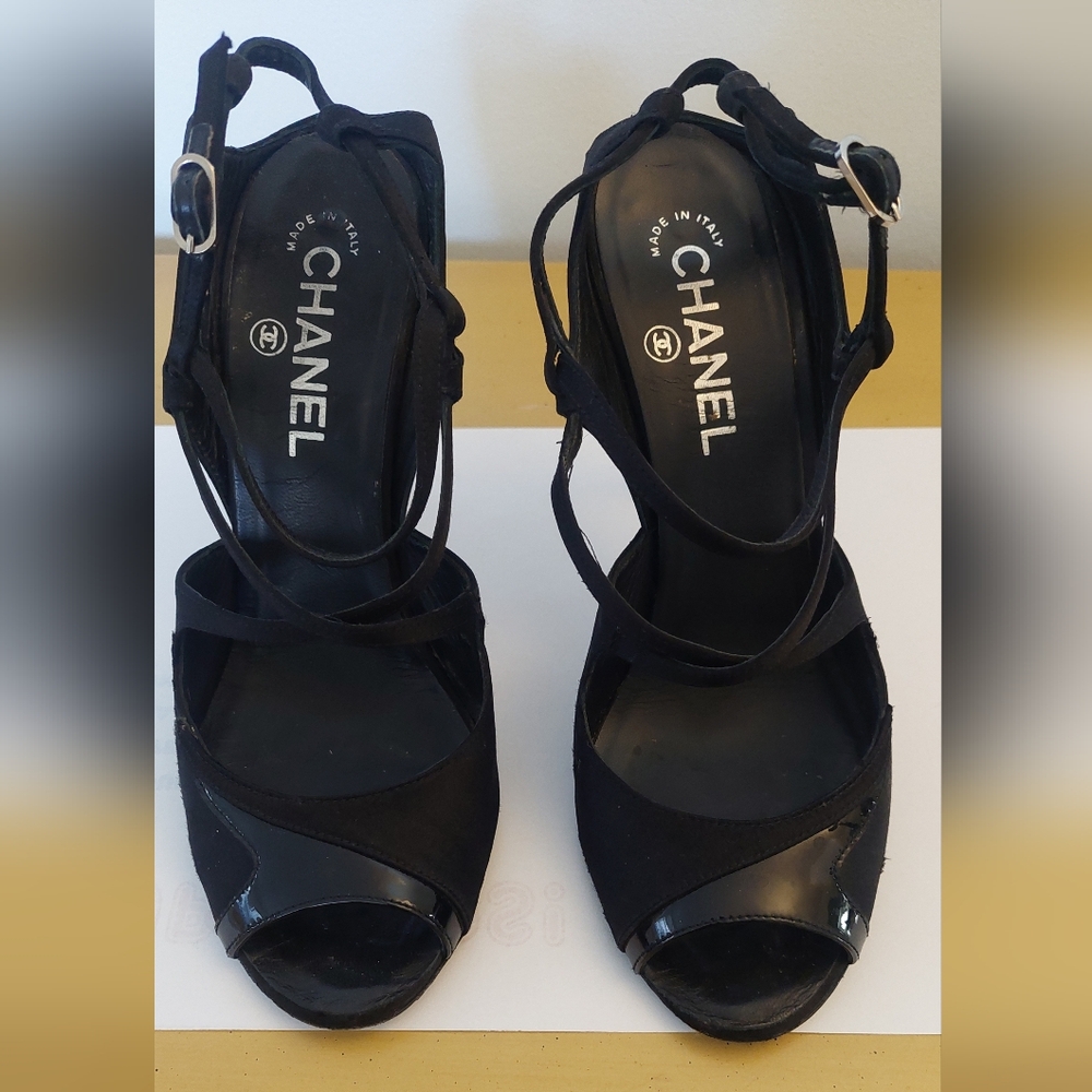 CHANEL Black Strappy Fabric & Patent Heels